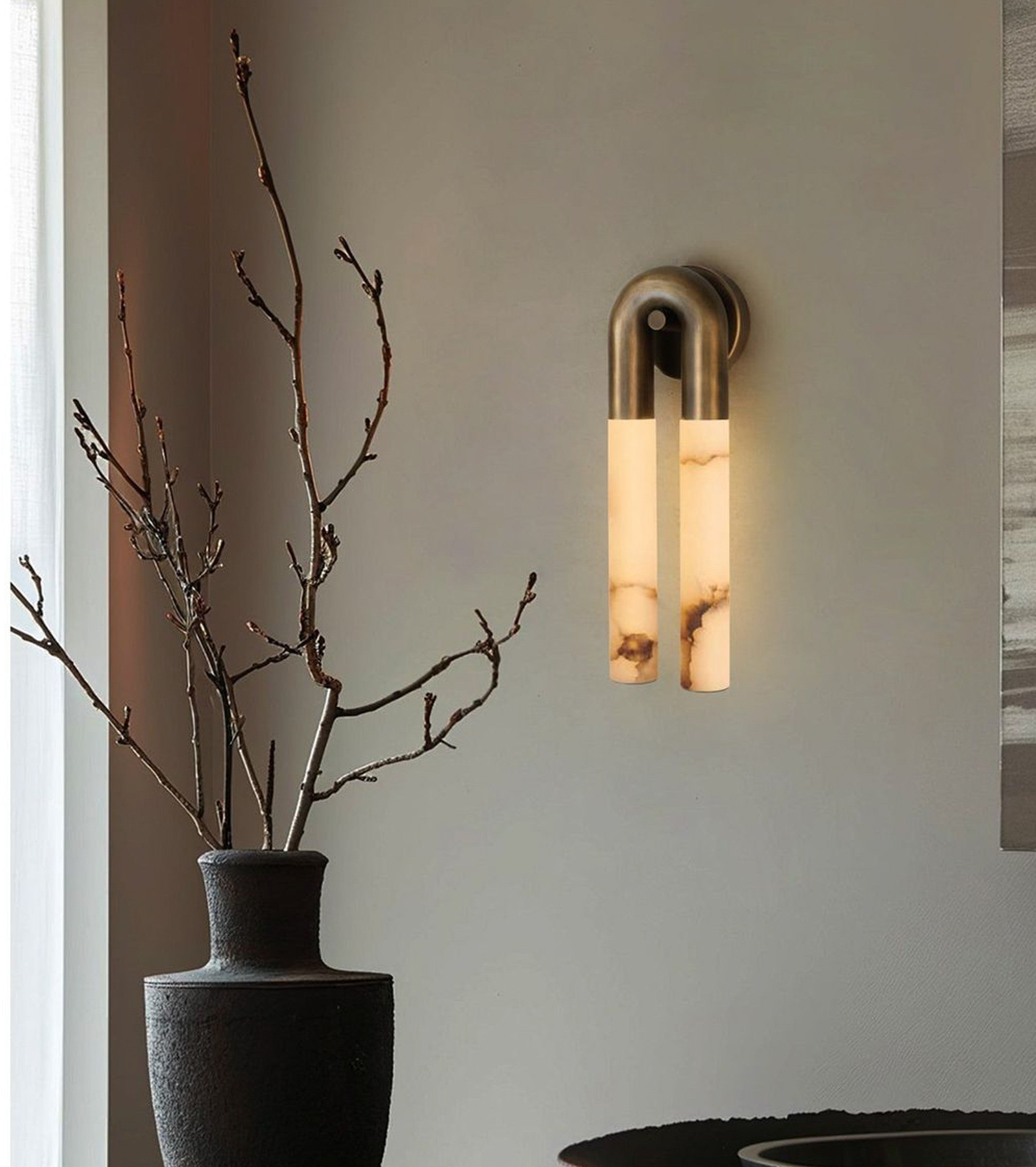 WALL LIGHT